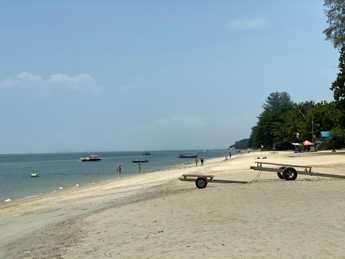 By The Sea @ Luxury Suites, Batu Feringgi Luaran gambar